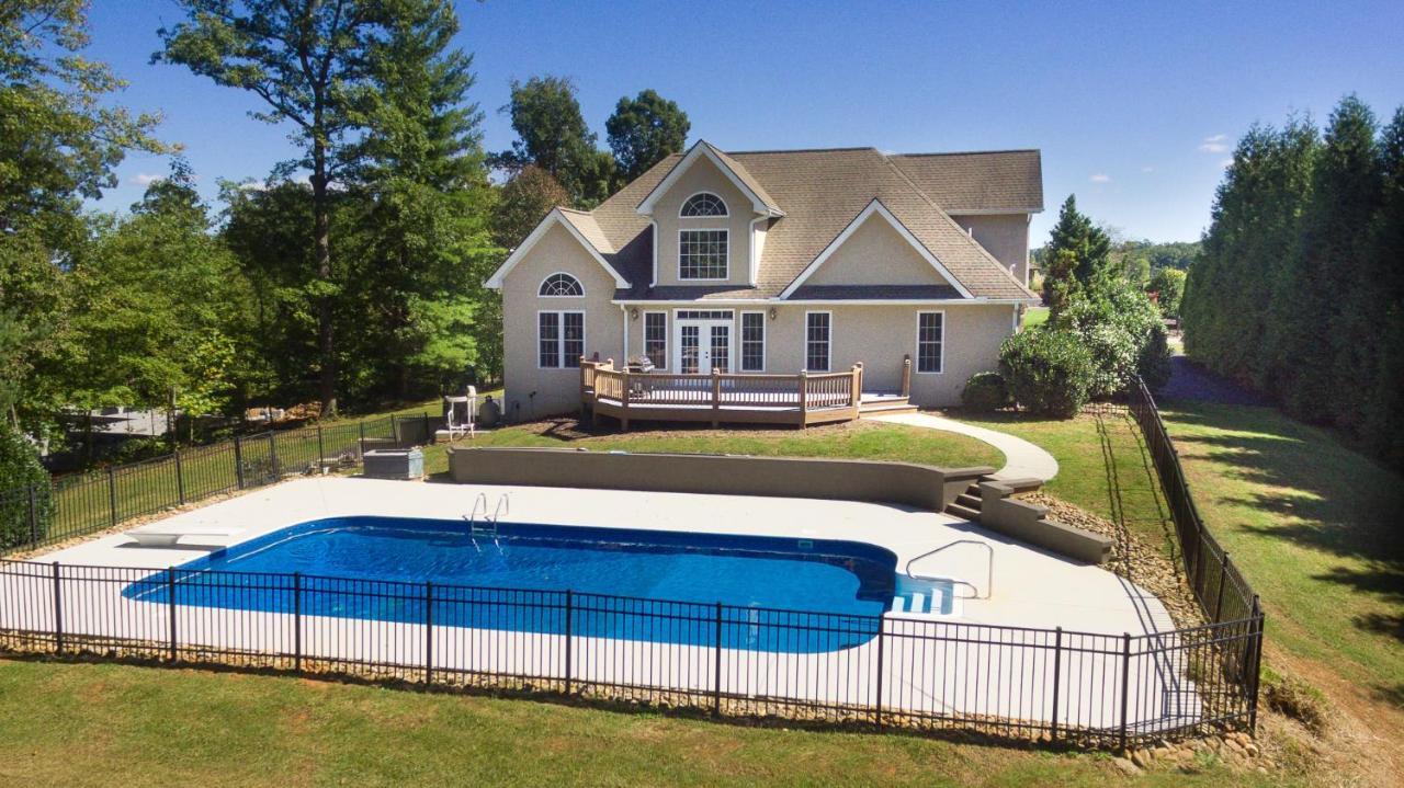 Luxurious House With Pool Near Asheville By Mighty Tree Properties Leicester Zewnętrze zdjęcie